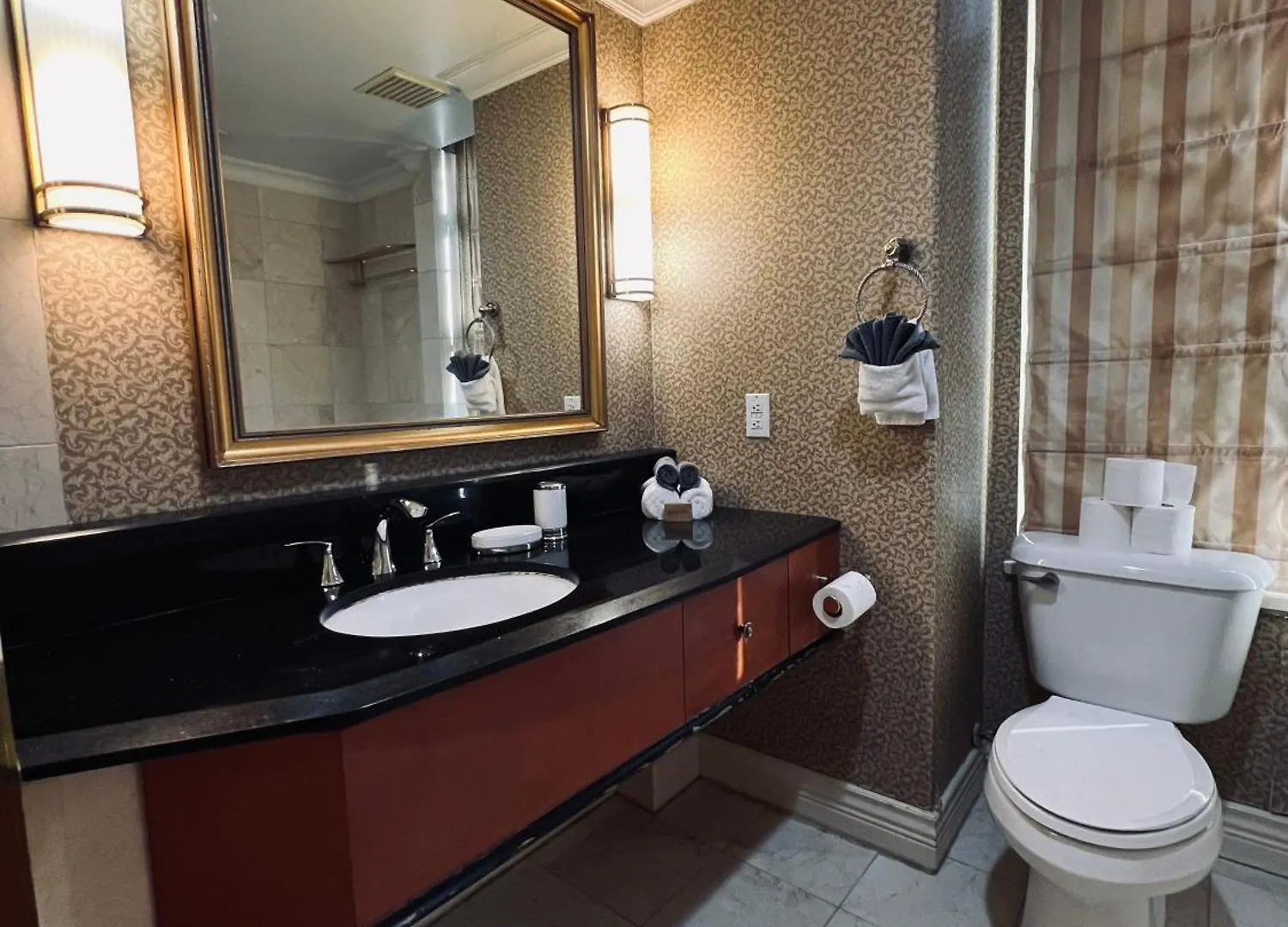 Apartment Executive Penthouse Suite, Downtown Vancouver